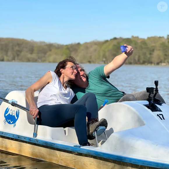 Elle avait même été chez lui en Bretagne avant de s'envoler en amoureux en Irlande.

Géraldine et Jérôme s'affichent en couple le 19 décembre 2025. Instagram/geraldine.adp20