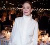 Cette année, c'est l'actrice américaine Julianne Moore qui a reçu le prestigieux prix de la soirée, dans une robe blanc cassé Bottega Veneta, succédant ainsi à Nicole Kidman.

Julianne Moore (Prix Women in Motion 2026) - Soirée "Kering Women in Motion Awards" à la Place de la Castre lors du 79ème Festival International du Film de Cannes. Le 17 mai 2026.

© Olivier Borde / Bestimage
