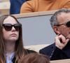 Le comédien va devenir papa pour la seconde fois, en septembre prochain. 

Elie Semoun et sa compagne Aude Fraineau dans les tribunes au même moment dans les tribunes des Internationaux de France de tennis de Roland Garros 2024 à Paris, France, le 2 juin 2024. © Jacovides-Moreau/Bestimage