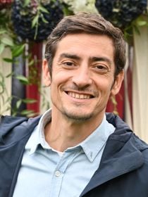 EXCLU L'autre vie de Claude Dartois (Koh-Lanta) : "J’ai maintenant des champs en face de chez moi et le premier supermarché est à 6km"