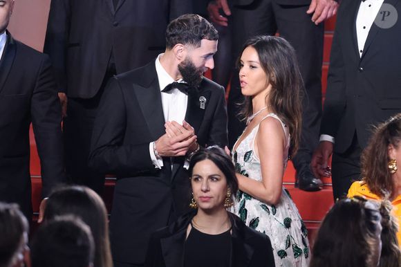 Karim Benzema et sa compagne Lyna Khoudri à la descente des marches du film « 13 jours 13 nuits » lors du 78ème Festival International du Film de Cannes. Le 23 mai 2025
© Jacovides-Moreau / Bestimage