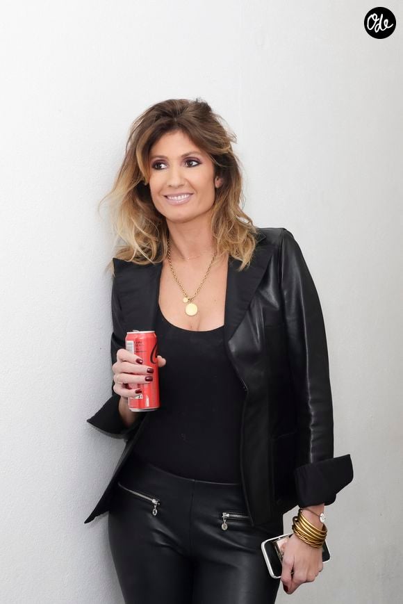 Cette anecdote met en lumière les difficultés du quotidien et le manque de solidarité parfois observé dans l’espace public.

Exclusif - Caroline Ithurbide, en backstage de l'émission " TPMP " La dernière sur C8, présentée par C.Hanouna et diffusée en direct sur C8, Paris, France, le 27 février 2025. © Jack Tribeca / Bestimage