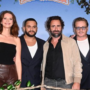 Jérôme Commandeur, Joséphine Japy, Malik Bentalha, Ludovic Colbeau-Justin, Benoît Magimel et François Damiens - Avant-première du film "Jack Mimoun et les secrets de Val Verde" au Grand Rex à Paris le 26 septembre 2022. © Coadic Guirec/Bestimage