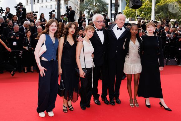 Babette Verbeek, Samia Hilmi, Janaïna Halloy, Jean-Pierre Dardenne, Luc Dardenne, Lucie Laruelle, Elsa Houben - Montée des marches de la cérémonie de clôture du 78ème Festival International du Film de Cannes, au Palais des Festivals à Cannes. Le 24 mai 2025
© Jacovides-Moreau / Bestimage