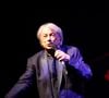 Hervé Vilard garde également un lien professionnel avec la région, où il affirme avoir chanté dans de nombreuses communes au fil de sa carrière.

Exclusif - Hervé Vilard - Concert de Hervé Vilard au café de la danse à Paris le 13 décembre 2025.
© Cédric Perrin / Bestimage