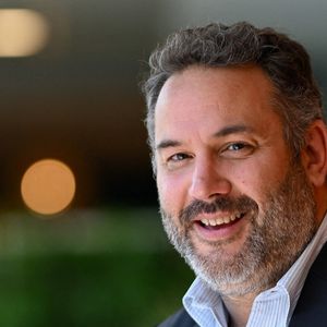 Bruce Toussaint assiste aux Internationaux de France 2025 à Roland Garros le 30 mai 2025 à Paris, France. Photo ABACAPRESS.COM