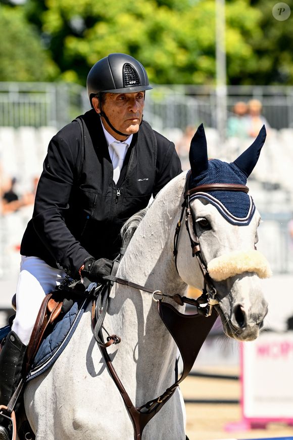 Serge Varsano sur Mylo Van Klapscheut au Prix Geberit lors de la 10ème édition du "Longines Paris Eiffel Jumping" à la Plaine de Jeux de Bagatelle à Paris le 23 juin 2024.

© Pierre Perusseau / Veeren / Bestimage