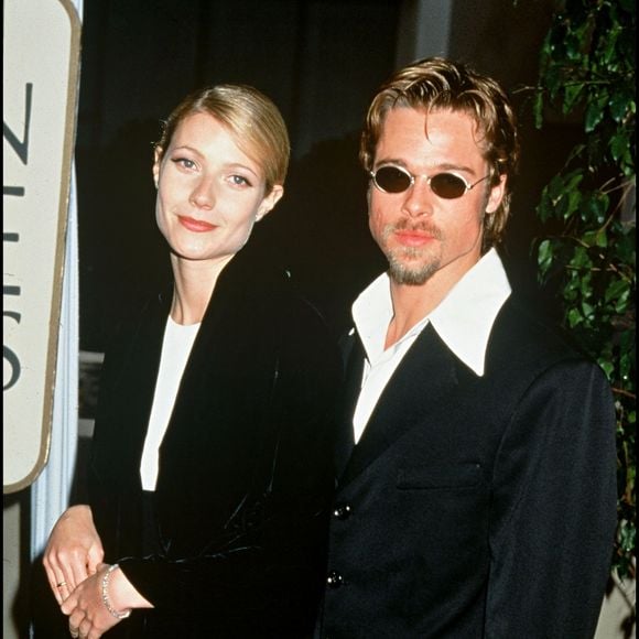 Brad Pitt et Gwyneth Paltrow à la cérémonie des Golden Globe Awards en 1996. (AGENCE / BESTIMAGE).