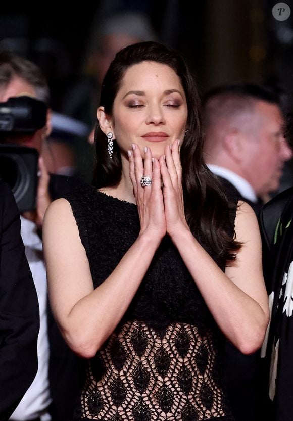 Marion Cotillard - Montée des marches du film " Roma elastica " lors du 79ème Festival International du Film de Cannes, le 20 mai 2026. Photo par Jacovides-Moreau / Bestimage