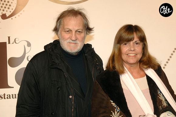Jean-Jacques Debout et Chantal Goya sont néanmoins liés par une passion commune pour la musique.

Chantal Goya et son mari Jean-Jacques Debout assistent à la soirée organisée pour célébrer l'ouverture du nouveau restaurant « Le Perroquet » au Casino de Paris, le 7 avril 2008. Photo de Giancarlo Gorassini/ABACAPRESS.COM