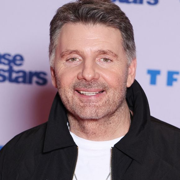 Philippe Lellouche participe à la séance photo de « Danse avec les stars » aux studios de TF1 à Paris, en France, le 18 décembre 2025. Photo de Jérôme Domine/ABACAPRESS.COM