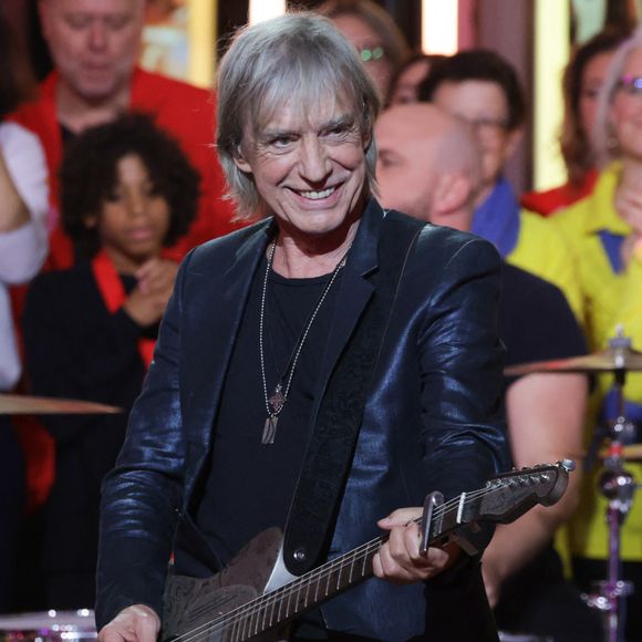 Jean-Louis Aubert - Les célébrités se mobilisent pour la 38ème édition du Téléthon dans les studios de France 2 à Paris, le 30 novembre 2024 © Coadic Guirec / Bestimage
