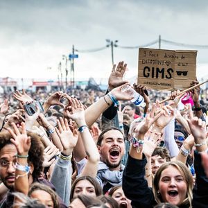Gims, Fête de l'Humanité 2025 sur la base 217 au Plessis-Paté le 14 septembre 2025. © Julien Sarkissian / Bestimage