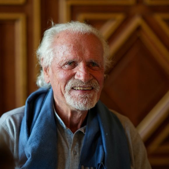 Exclusif - Yann Arthus-Bertrand - Inauguration de l’exposition de Yann Arthus-Bertrand « France, un album de famille » à l’Hôtel de Ville de Paris (exposition gratuite jusqu’au 2 novembre) © Anne-Sophie Guebey / Bestimage