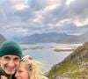 Karin Viard et son mari Manuel Herrero ont choisi les îles Lofoten, en Norvège, pour leurs vacances d'été.


Karin Viard en vacances avec son mari Manuel Herrero sur les îles Lofoten, en Norvège. Photo partagée par Karin Viard sur son compte Instagram.
