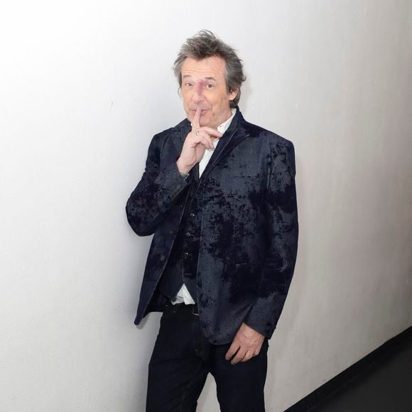Une publication de Jean-Luc Reichmann a fait parler
Exclusif - Jean-Luc Reichmann, en backstage de l’émission « TPMP » La dernière sur C8,  présentée par C.Hanouna et diffusée en direct sur C8, Paris, France,. © Jack Tribeca / Bestimage