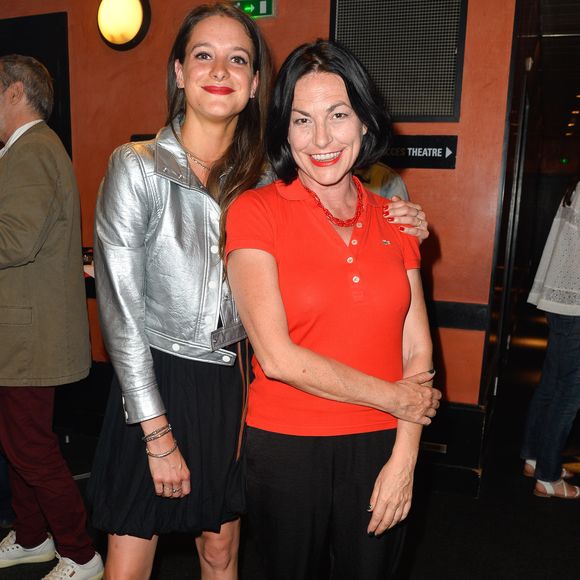 Lio et sa fille Nubia Esteban - People au spectacle des "Coquettes" à l'Olympia à Paris, avec en première partie B. Krief et E. Semoun, le 2 juin 2017. © Coadic Guirec/Bestimage