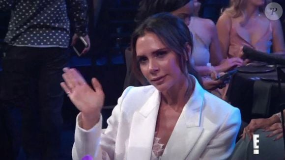 Victoria Beckham reçoit le prix de l’icône de la mode lors des People ’s Choice Awards à Los Angeles le 11 novembre 2018.