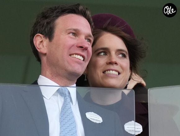 La princesse Eugenie d'York et son mari Jack Brooksbank - La famille royale Britanniques assiste au festival de Cheltenham sur l'Hippodrome de Cheltenham le 12 mars 2025.

© Julien Burton / Bestimage