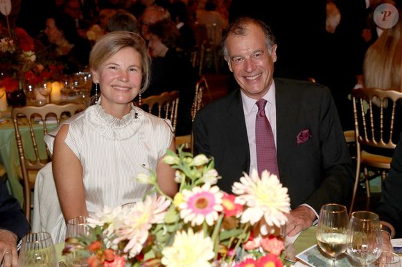 Benedicte de Puyfontaine et Henri Giscard D'Estaing assistent au Dîner organisé par la Comtesse Jacqueline de Ribes pour la Société des Amis des Musées d'Orsay et de l'Orangerie dans les salons du Musée d'Orsay à Paris, France, le 09 Octobre 2023. 

© Bertrand Rindoff / Bestimage