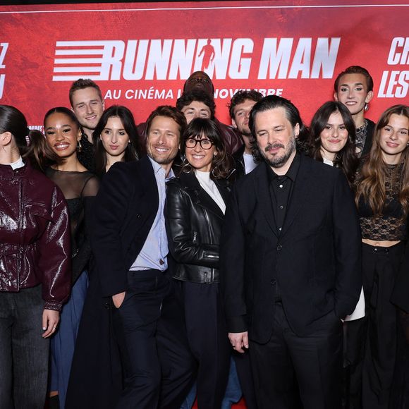 Alexia Laroche-Joubert, Edgar Wright, Glen Powell et les élèves de la Star Academy 2025 (G-D) Mélissa, Léa, Lily, Ambre, Léane, Léo, Noah, Théo P., Jeanne, Victor, Anouk, Ema, Sarah et Bastiaan lors de la première de Running Man au cinéma UGC Ciné Cité Bercy à Paris le 3 novembre 2025.
© Denis Guignebourg / Bestimage