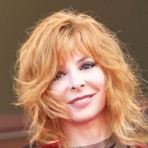 Une habitude qu’elle avait adoptée pour préparer ses spectacles et améliorer son endurance, avant de la conserver au fil des années

Mylène Farmer - Montée des marches du film « Annette » lors de la cérémonie d'ouverture du 74ème Festival International du Film de Cannes. Le 6 juillet 2021
© Borde-Jacovides-Moreau / Bestimage