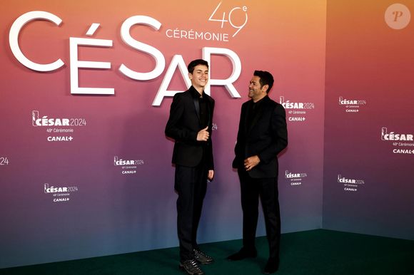 Jamel Debbouze et son fils Léon - Photocall des lauréats (press room) lors de la 49ème édition de la cérémonie des César à l’Olympia à Paris le 23 février 2024

© Dominique Jacovides / Olivier Borde / Bestimage