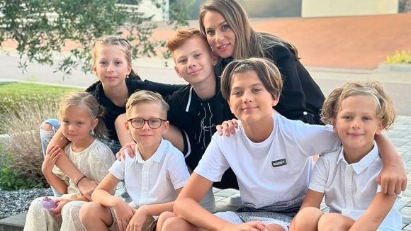 Camille Santoro (Familles nombreuses) en vacances hors de la France avec ses 6 enfants : "Le voyage devait rentrer dans mon budget"