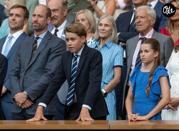 Les membres de la famille royale d'Angleterre assistent à la finale du tournoi de Wimbledon, entourés de célébrités, dans la loge royale le 12 juillet 2026.

© Julien Burton / Bestimage