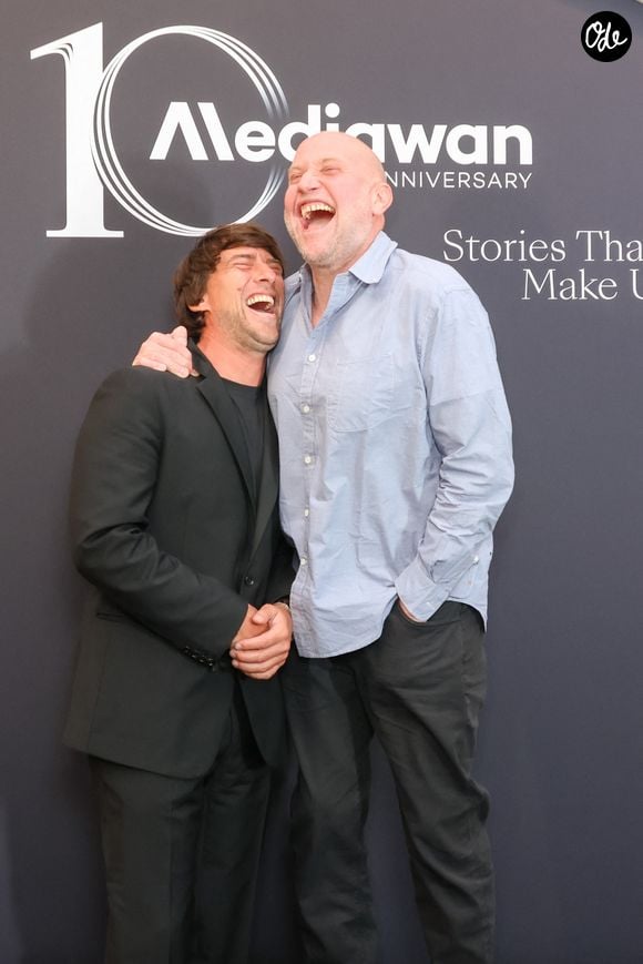 Hugo Sélignac, François Damiens - Photocall de la soirée des 10 ans de Mediawan à Paris le 2 juin 2026. © Jack Tribeca / Bestimage