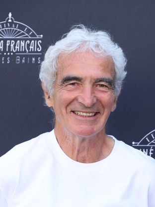 Raymond Domenech, père des enfants d’Estelle Denis, va se marier !