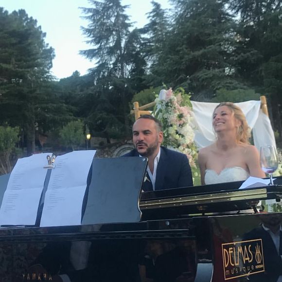 Image du mariage de François-Xavier Demaison et Anaïs Tihay, le 7 juin 2019 au château de Valmy, partagée par Elsa Zylberstein dans sa story Instagram.