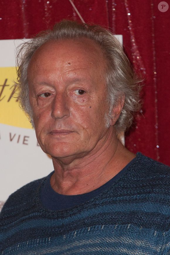 Didier Barbelivien sur scène lors du show case de sa comédie musicale 'Marie Antoinette et le Chevalier de Maison Rouge' au restaurant la Bonne Franquette a Paris, France, le 9 octobre 2015. Photo de Audrey Poree/ ABACAPRESS.COM