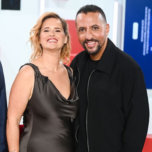 Exclusif - Elodie Poux et Majid Berhila lors de l'enregistrement de l'émission "Vivement dimanche" à Paris, France, le 9 septembre 2025 et diffusée le 2 novembre 2025 sur France 3. © Guillaume Gaffiot/Bestimage