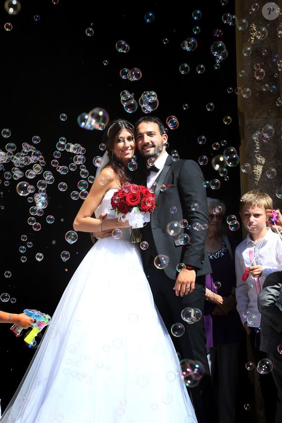 Sortie du mariage religieux de Sophie Vouzelaud, première dauphine de Miss France 2007 et malentendante, avec son compagnon Fabien Boutamine à Saint Junien le 18 août 2018. © Patrick Bernard / Bestimage