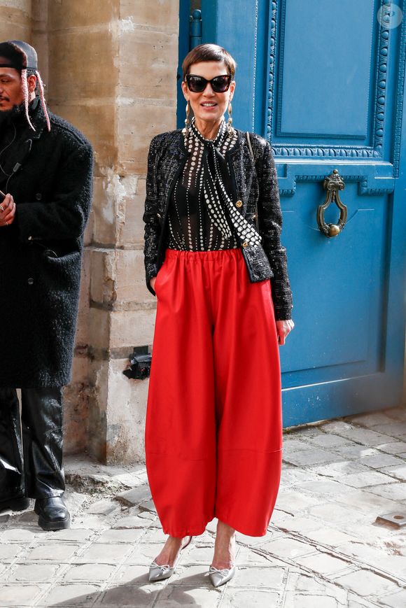 Elle avait arrêté "Les Reines du shopping" en 2022.

Cristina Córdula aux arrivées au défilé Gambattista Valli Mode Collection Prêt-à-Porter Automne/Hiver 2025-2026 lors de la Fashion Week de Paris (PFW) à l'hôtelPozzo di Borgo, à Paris, France, le 7 mars 2025. © Christophe Clovis/Bestimage