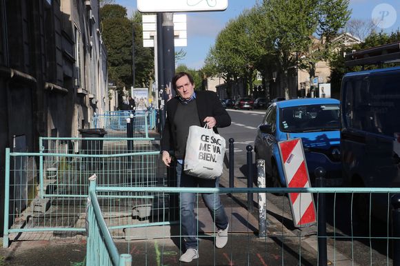 Pierre Palmade est sorti de la prison de Bordeaux, il purgera sa peine sous bracelet électronique à son domicile. Le 16 avril 2025
Agence / Bestimage