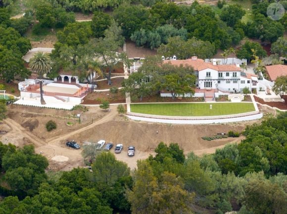 Villa de Santa Barbara de Katy Perry et Orlando Bloom à flanc de colline à Montecito ©Backgrid USA / Bestimage