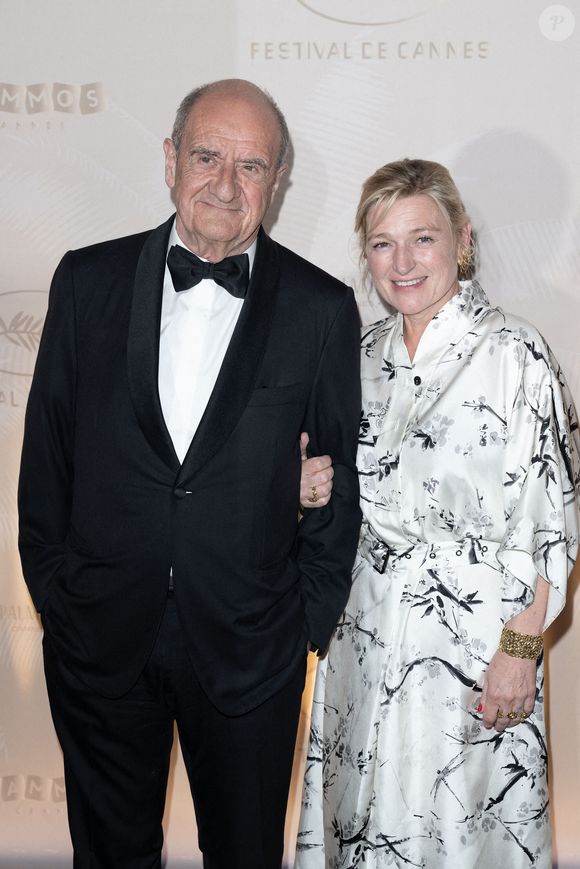 Pierre Lescure et Anne-Elisabeth Lemoine assistent au dîner d'ouverture 2025 du 78ème Festival de Cannes le 13 mai 2025 à Cannes, France.Photo by David NIVIERE/ABACAPRESS.COM