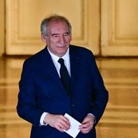 "Je connais des femmes qui ont un physique…" : le Premier ministre François Bayrou au coeur d'une scène ahurissante