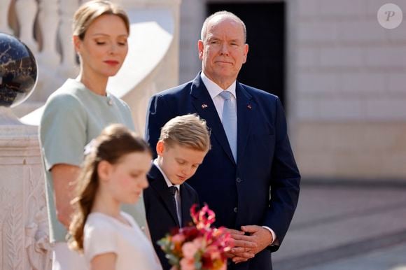 Le prince Albert II de Monaco, la princesse Charlène et leurs enfants accueillent le président Emmanuel Macron , sa femme Brigitte et une délégation au palais princier à Monaco le 7 juin 2025
© Ludovic Marin / Pool / Bestimage