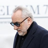 Isabelle Mergault : Son ex-compagnon Antoine Duléry présent à la cérémonie, il s'exprime