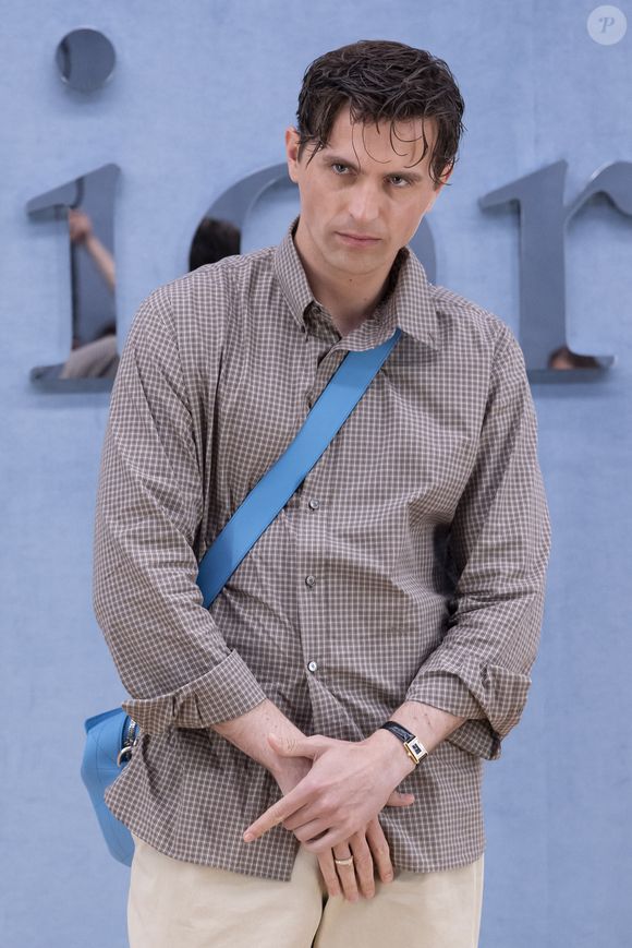 Raphaël Quenard au photocall au défilé DIOR de la mode homme Printemps/Été 2026 dans le cadre de la Fashion Week de Paris à l'Hôtel National des Invalides, Place Vauban, à Paris, France, le 27 juin 2025. © Olivier Borde/Bestimage