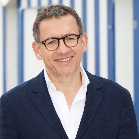 Dany Boon au photocall du film "La Famille Hennedricks" lors du 38ème festival du film de Cabourg, France, le 15 juin 2024. Les Journées romantiques du 38ème Festival du film de Cabourg (Calvados) auront lieu du 12 au 16 juin. © Coadic Guirec/Bestimage