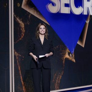 Exclusif - Faustine Bollaert, lors de l'enregistrement de l'émission "La Boîte à secrets", présentée par F.Bollaert et diffusée le 10 octobre 2025 sur France 3, dans les studios du Lendit à Saint-Denis, Seine Saint-Denis, France, le 22 septembre 2025. © Jack Tribeca/Bestimage