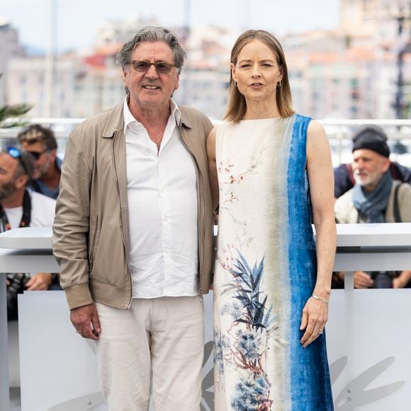 Daniel Auteuil et Jodie Foster au photocall du film "Vie Privée" lors du 78ème Festival International du Film de Cannes, au Palais des Festivals à Cannes, France, le 21 mai 2025. © Jacovides-Moreau/Bestimage