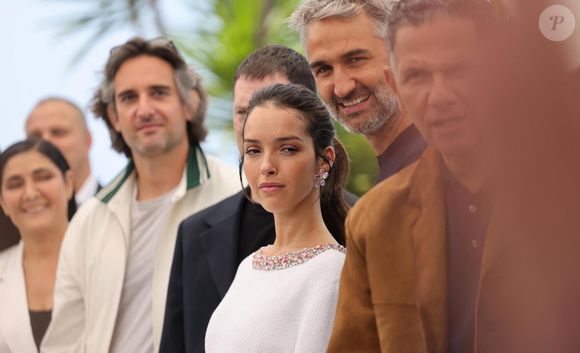Lyna Khoudri - Photocall du film "13 Jours 13 Nuits" lors du 78ème Festival International du Film de Cannes le 24 mai 2025. © Jacovides-Moreau/Bestimage