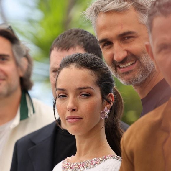 Lyna Khoudri - Photocall du film "13 Jours 13 Nuits" lors du 78ème Festival International du Film de Cannes le 24 mai 2025. © Jacovides-Moreau/Bestimage