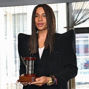 Cela faisait seize ans qu'il travaillait pour la direction artistique.
Le musée du FIT a accueilli son déjeuner du Conseil de la couture 2025, en l'honneur du célèbre créateur Olivier Rousteing. © BFA.com / Backgrid USA / Bestimage