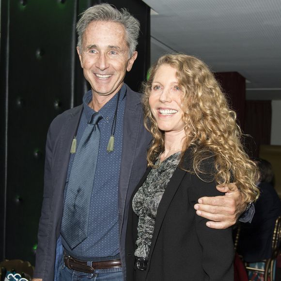 Thierry Lhermitte et sa femme Hélène lors de la 22ème édition des "Sapins de Noël des Créateurs" au théâtre des Champs-Elysées. Paris, le 17 novembre 2017.
© Pierre Perusseau/Bestimage